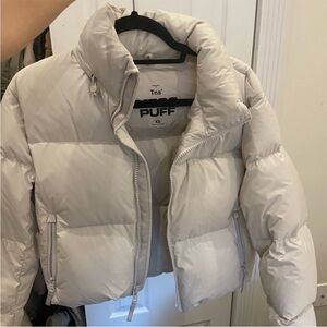 Aritzia Mega Puff XS in Matte Pearl